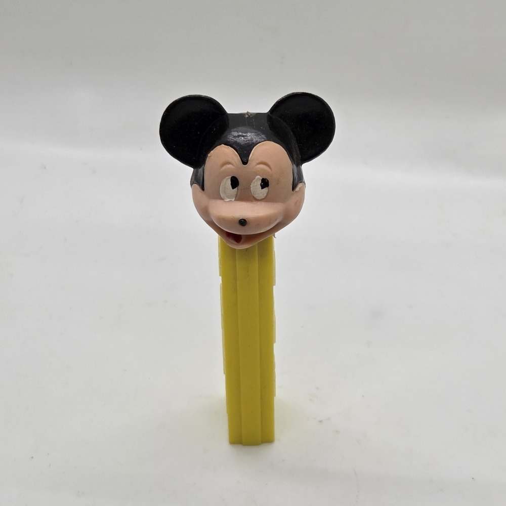VTG Mickey Mouse PEZ Dispenser No Feet Made in Austria Patent 2620061 Yellow...